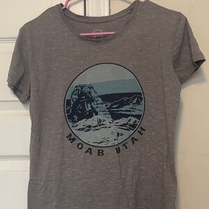 National arches Moab Utah tshirt